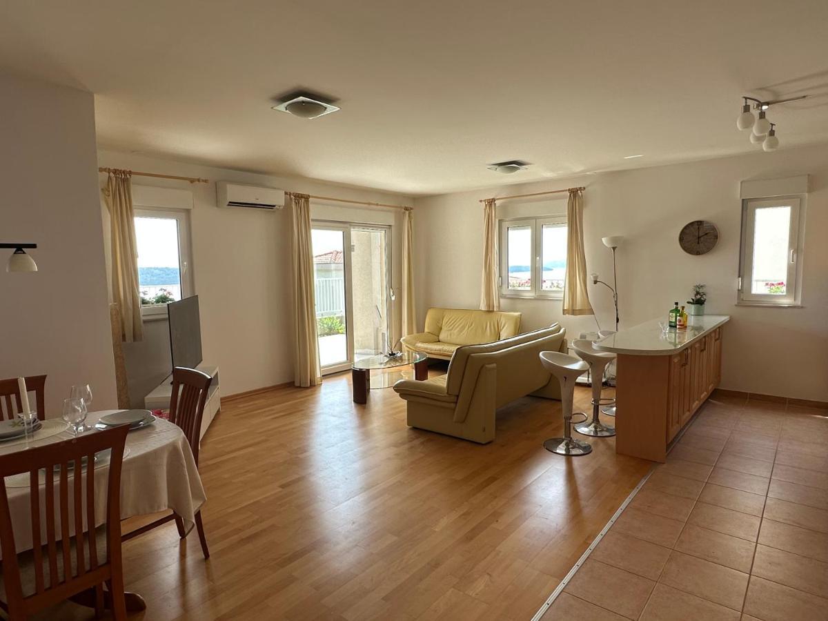 Aurora Luxury Apartment Трогір Екстер'єр фото