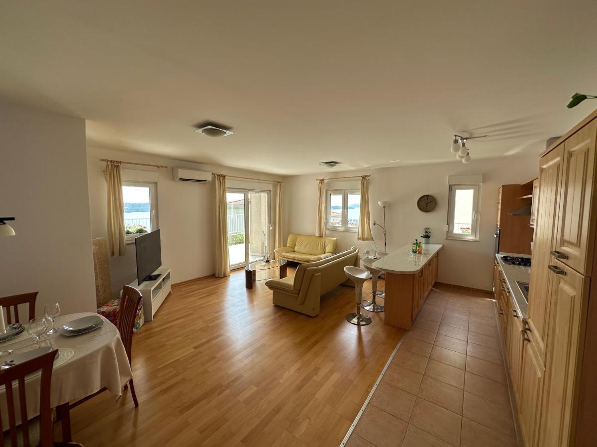 Aurora Luxury Apartment Трогір Екстер'єр фото